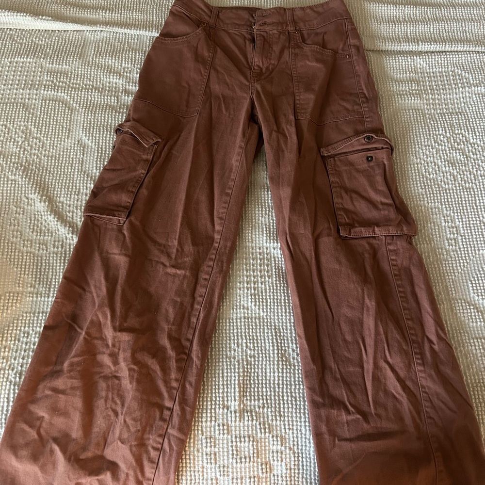 Wide Leg Cargo Pants in dusty pink